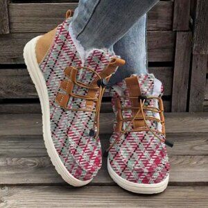 WOMEN: CHECKERED ANKLE BOOTIES (NWOT)